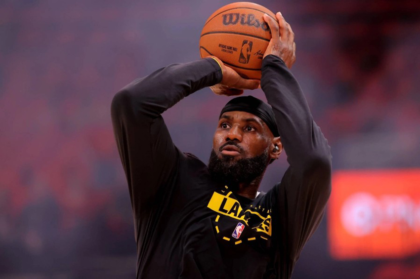 Kejutan Bursa Transfer NBA, LeBron James Berlabuh ke Philadelphia 76ers