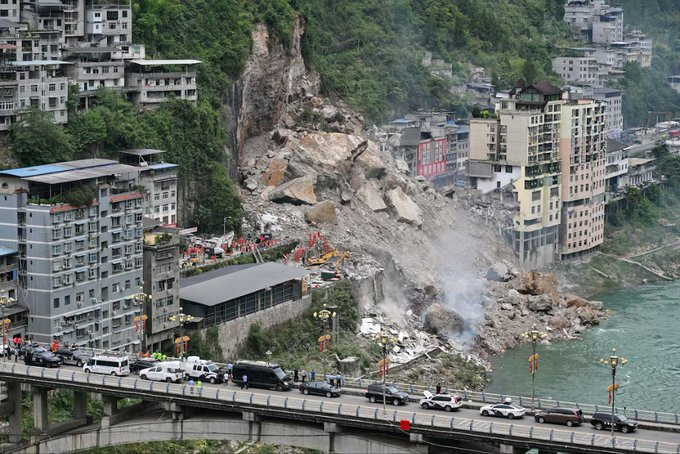 Longsor di China Barat Daya Tewaskan 11 Orang, 50 Hilang