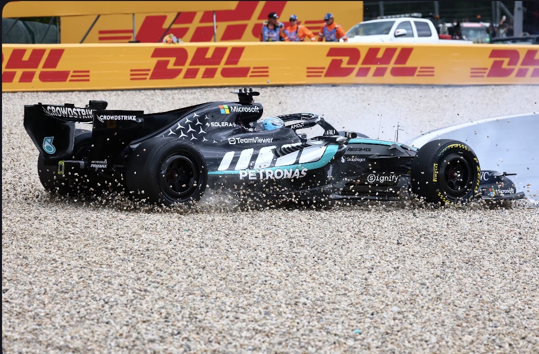 Russell Kecewa Berat Usai Gagal Finis di GP Belgia