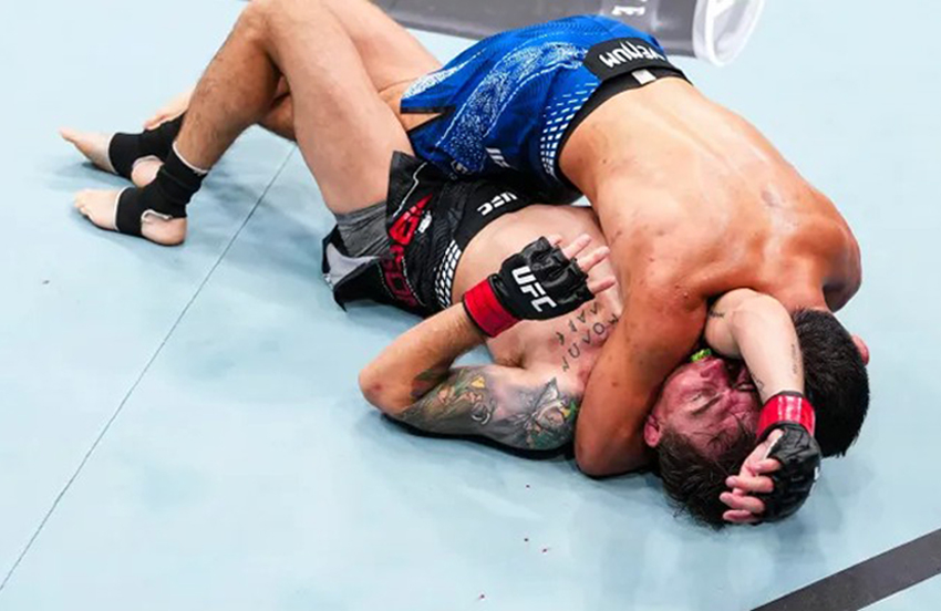 Kuncian Maut di Laga Debut, Abdul Hussein Taklukkan Gibson di UFC Abu Dhabi
