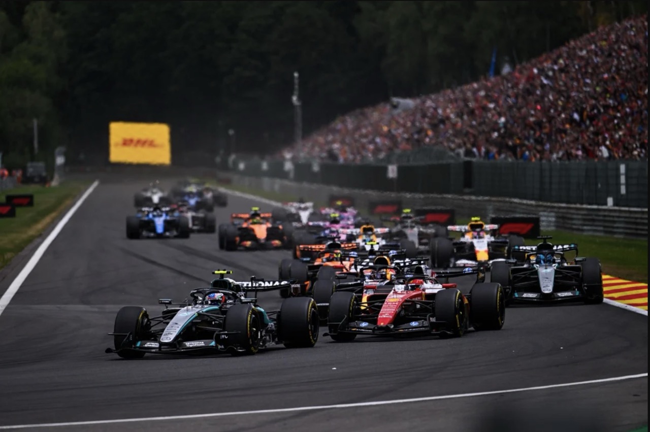 Jelang GP Hungaria: Russell Bangkit, McLaren Waspada, Hamilton Percaya Diri