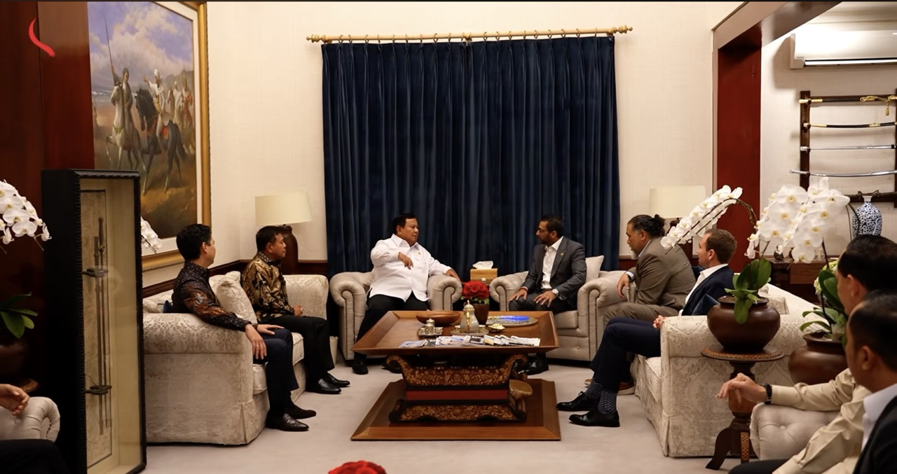 Prabowo Terima Direktur FBI, Artefak RI Dipulangkan